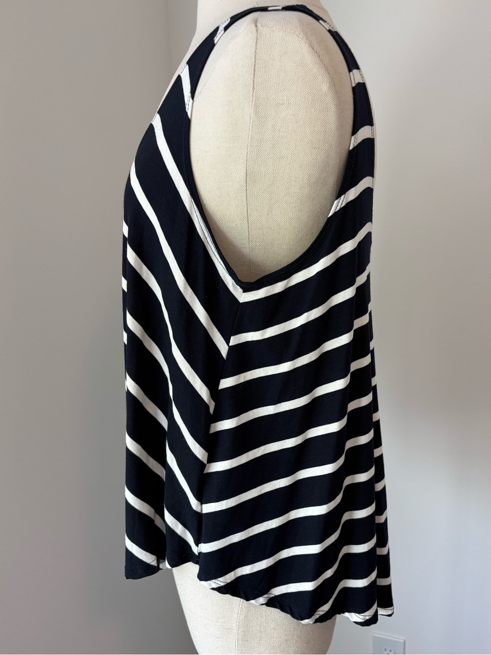 Navy & White Striped Tank - Large - Picture 2 of 9